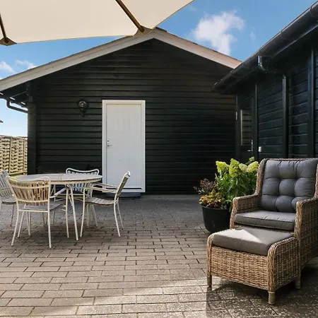Feriehus Stunning Sea Views Wood-fired Hot Tub Nature
