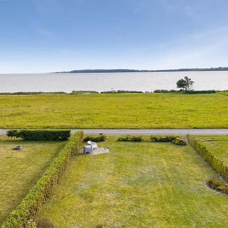 Feriehus Stunning Sea Views Wood-fired Hot Tub Nature